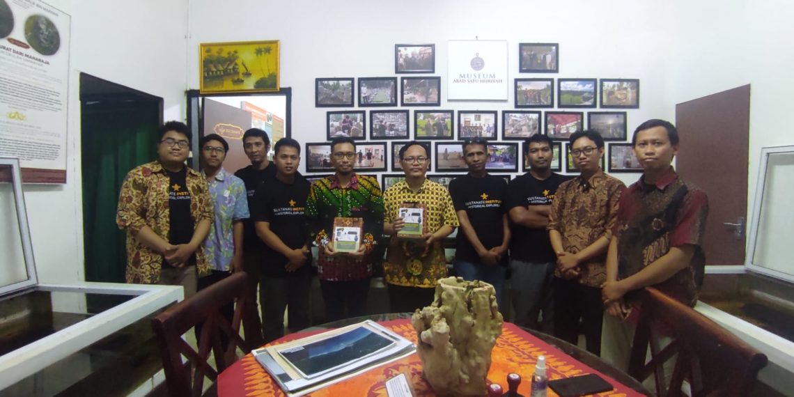 Riset Lanjutan Numismatik Islam: Peneliti Kunjungi Sultanate Institute dan Museum Abad Satu Hijriyah