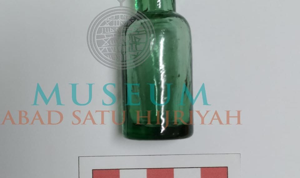 “Botol Kaca Timur Tengah”