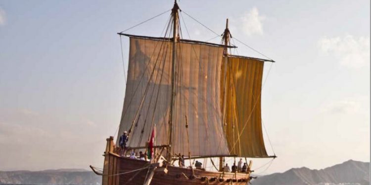 Kapal ‘Dhow’ Arab: Penghubung Koneksi Global