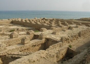 Siraf: Kota Pelabuhan Penting Pelayaran dan Perdagangan Maritim Dunia