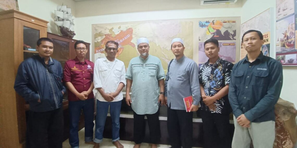 Kunjungan Pimpinan Ponpes Solo Raya ke Sultanate Institute dan Museum Abad Satu Hijriyah