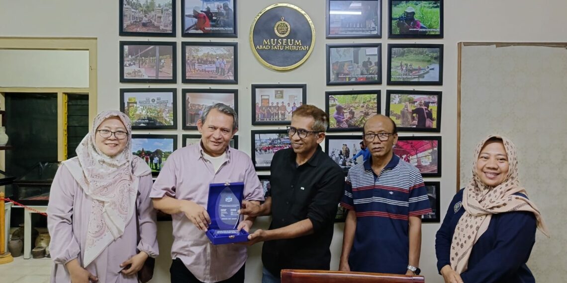 Kunjungan Magister Fakultas Adab dan Humaniora UIN Syarif Hidayatullah Jakarta