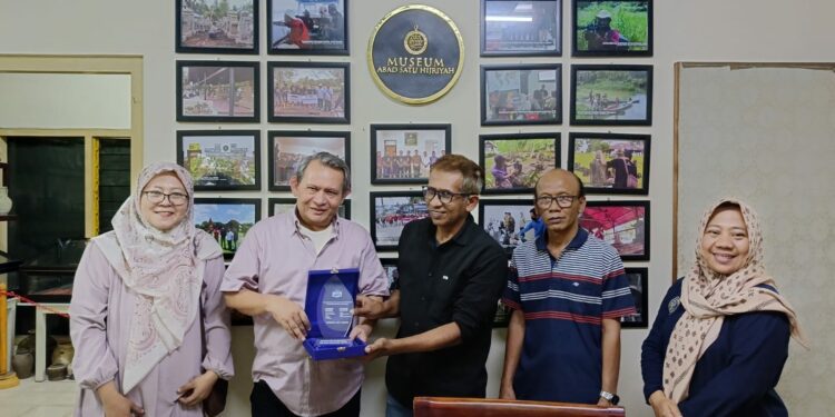 Kunjungan Magister Fakultas Adab dan Humaniora UIN Syarif Hidayatullah Jakarta