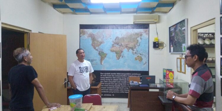 Kunjungan Arkeolog Pusat Riset Arkeologi Prasejarah dan Sejarah BRIN