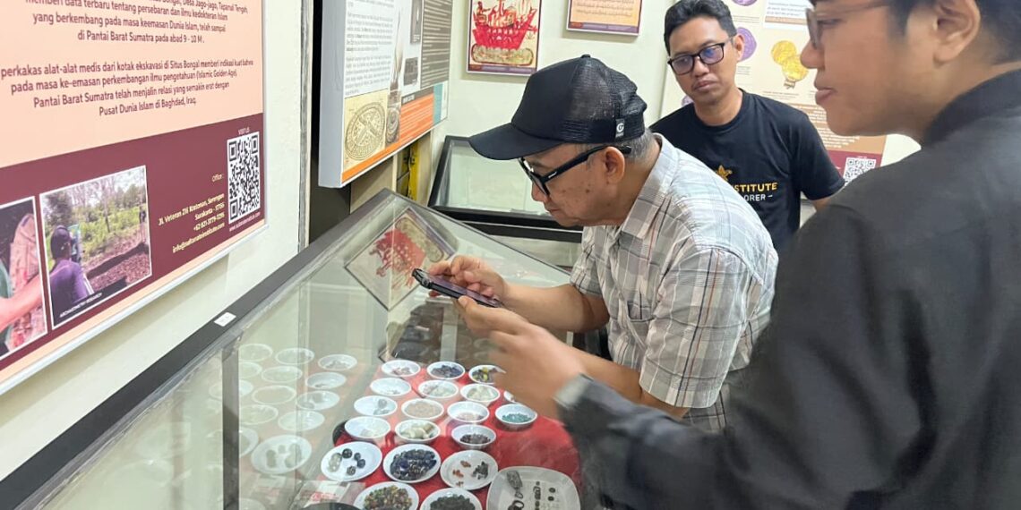 Kunjungan Arkeolog Supratikno Rahardjo: Situs Bongal Memperkuat Kajian Arkeologi Maritim di Indonesia